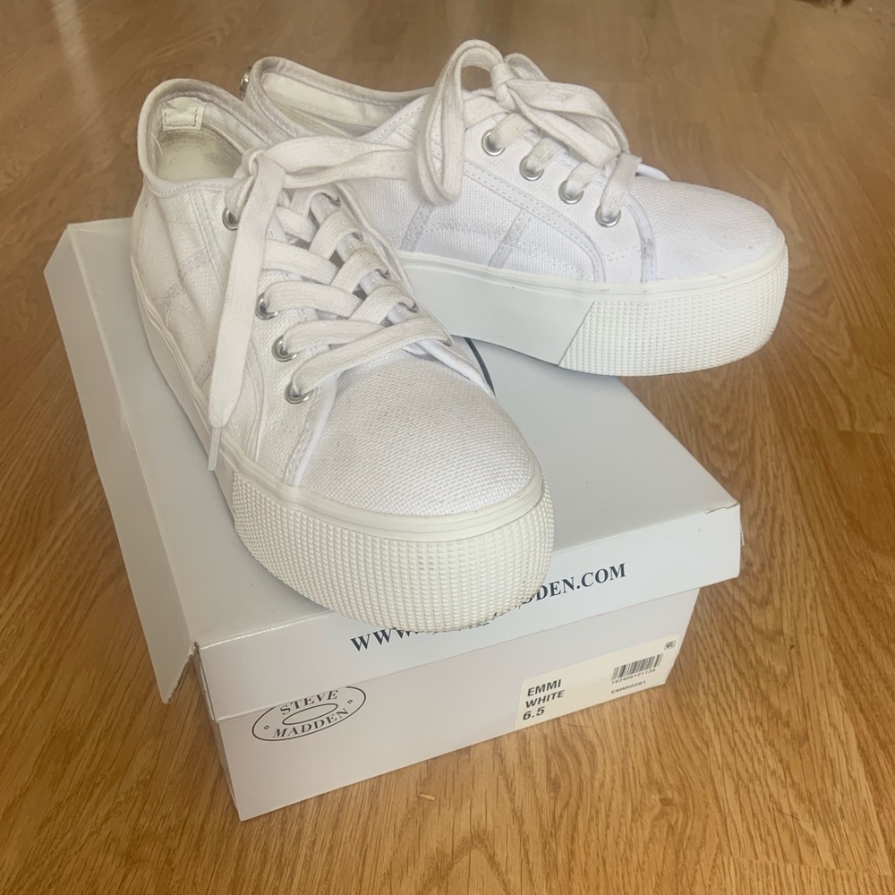 Steve Madden Emmi White Sneakers